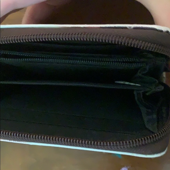 Walet - Picture 4 of 4